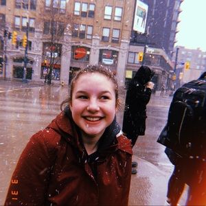 Meet your Posher, Savannah